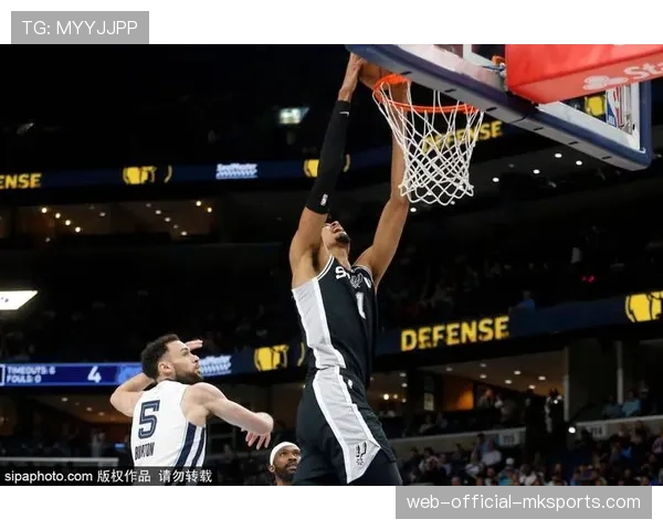 文班亚马肋骨挫伤出战成疑，马刺内线支柱状态存疑